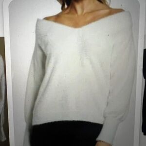 Chelsea 28 Fuzzy off the shoulder Sweater-Cream